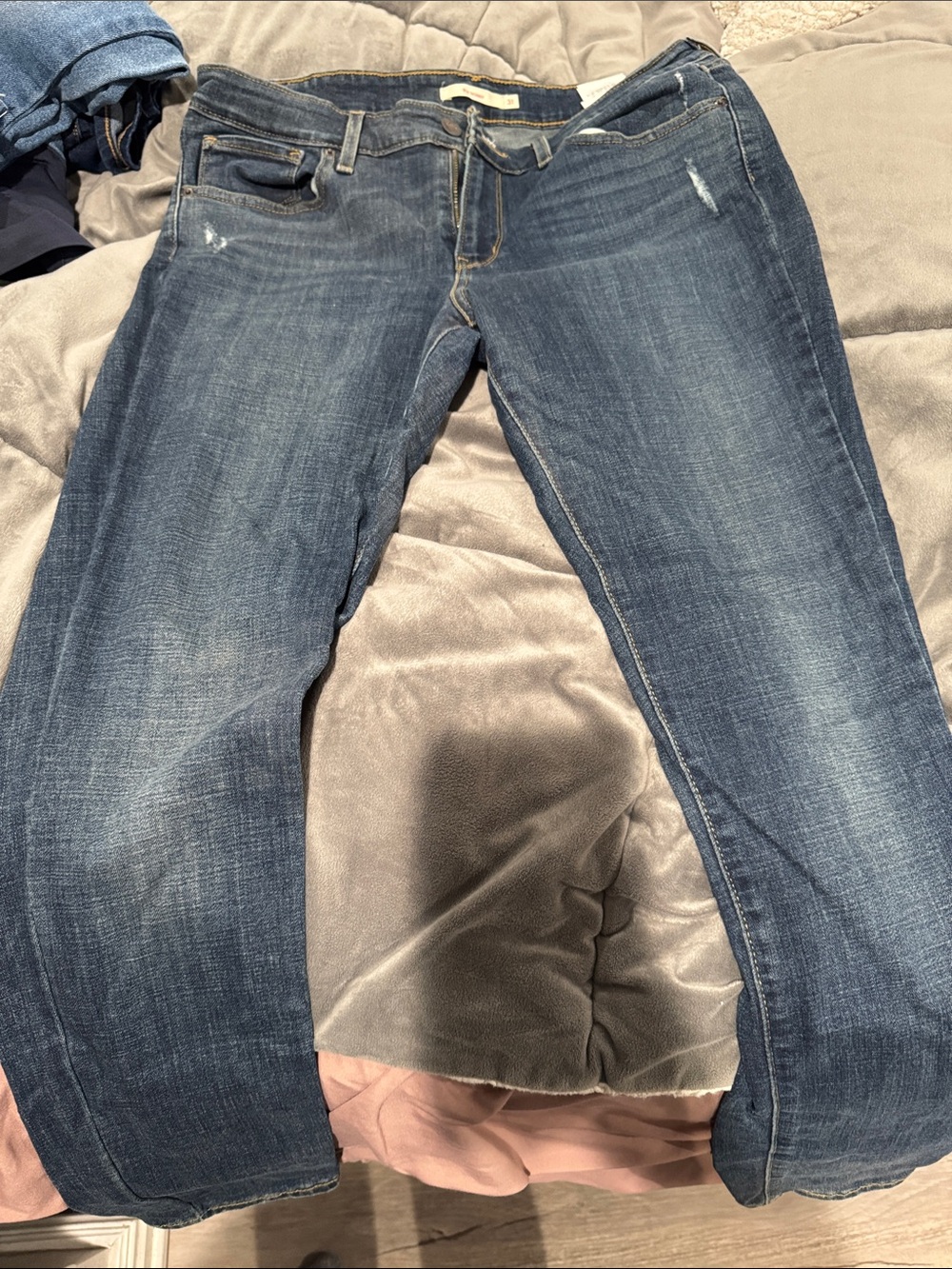 Women’s Skinny Mid Wash Blue Stretch Jeans